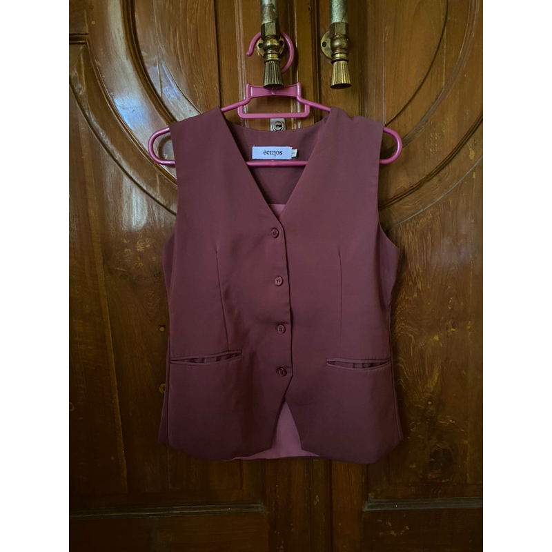 ecinos after vest preloved