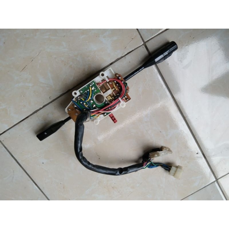 saklar lampu carry 1.0