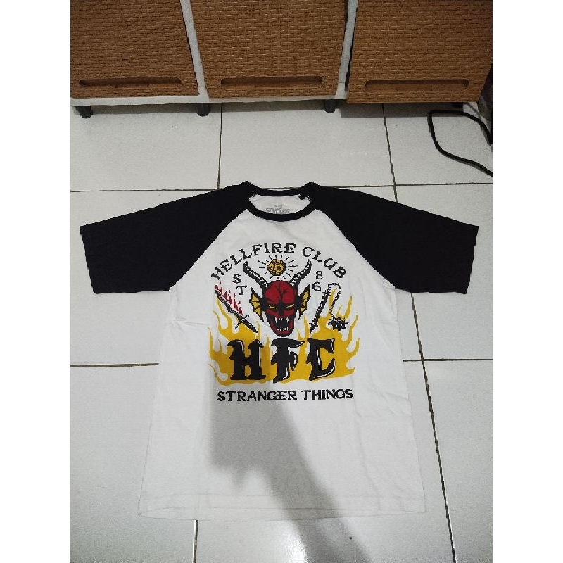 Kaos Pull And Bear X Stranger Things