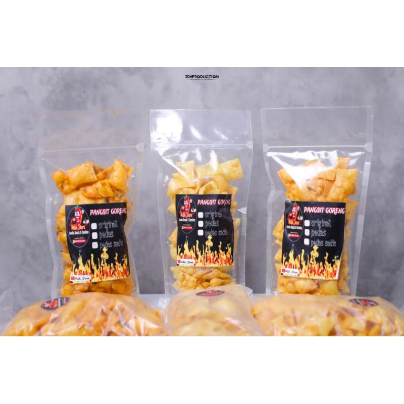 

Keripik pangsit goreng kemasan Pouch