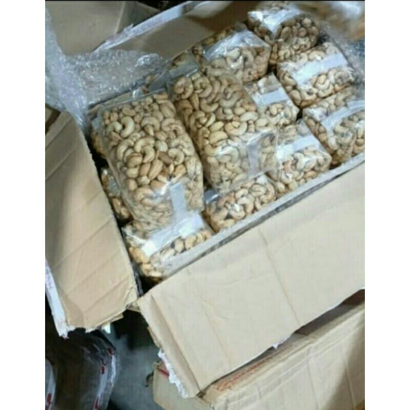 

kacang mede
