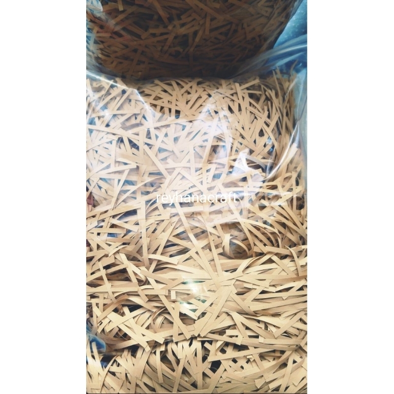 

Kertas Serut/Kertas Cacah/Kertas Packaging/Kertas Hampers/Shredded Paper Warna Coklat