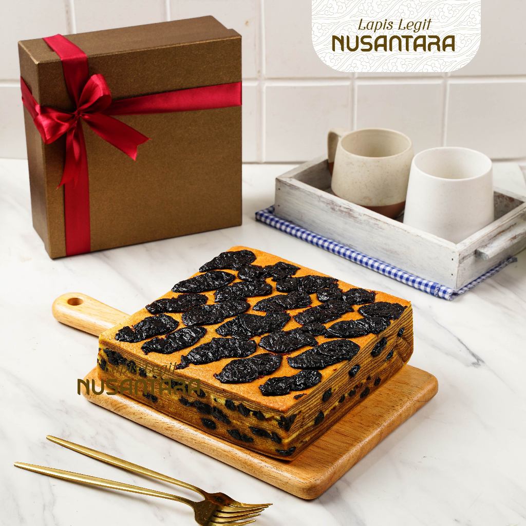 

Kue Lapis legit 20x20 PRUNES WISJMAN HALAL (KUALITAS PREMIUM)