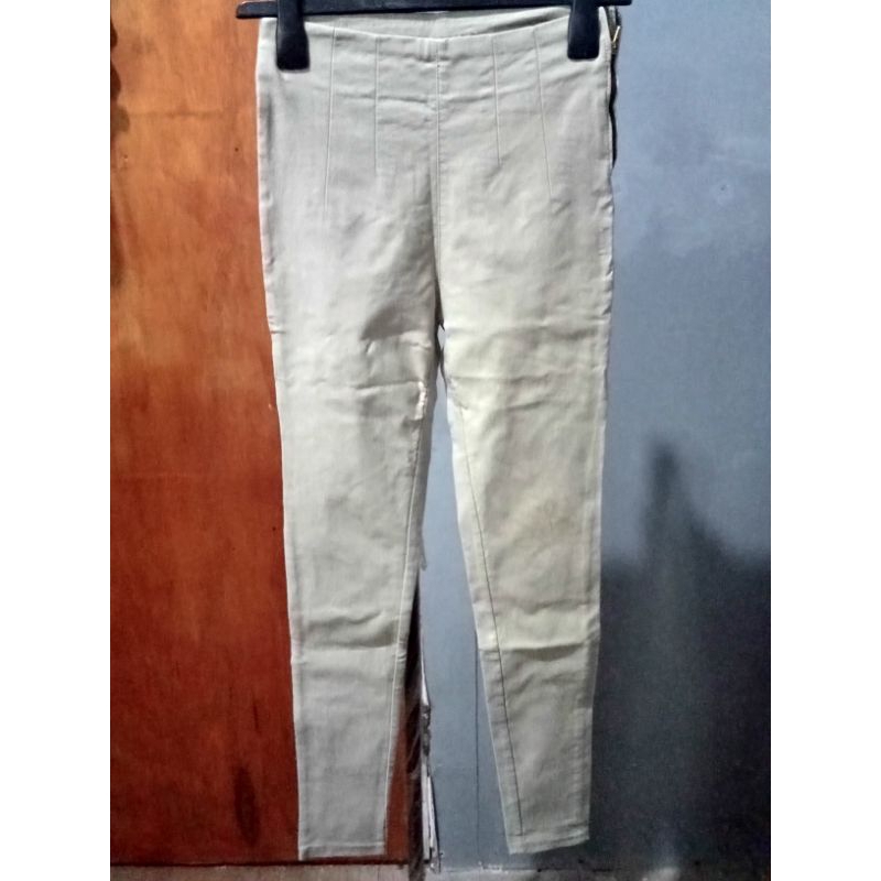 [PreLoved] celana wanita khaki