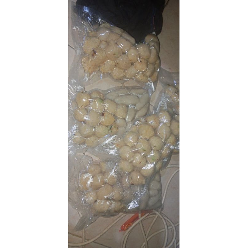 

pempek ling-ling dempo, pempek paket campur 100rb isi 70