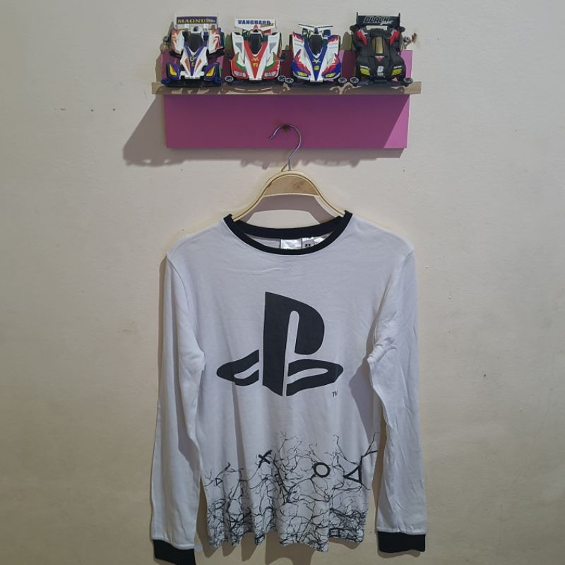 kaos H dan M PS putih lengan panjang bagus S
