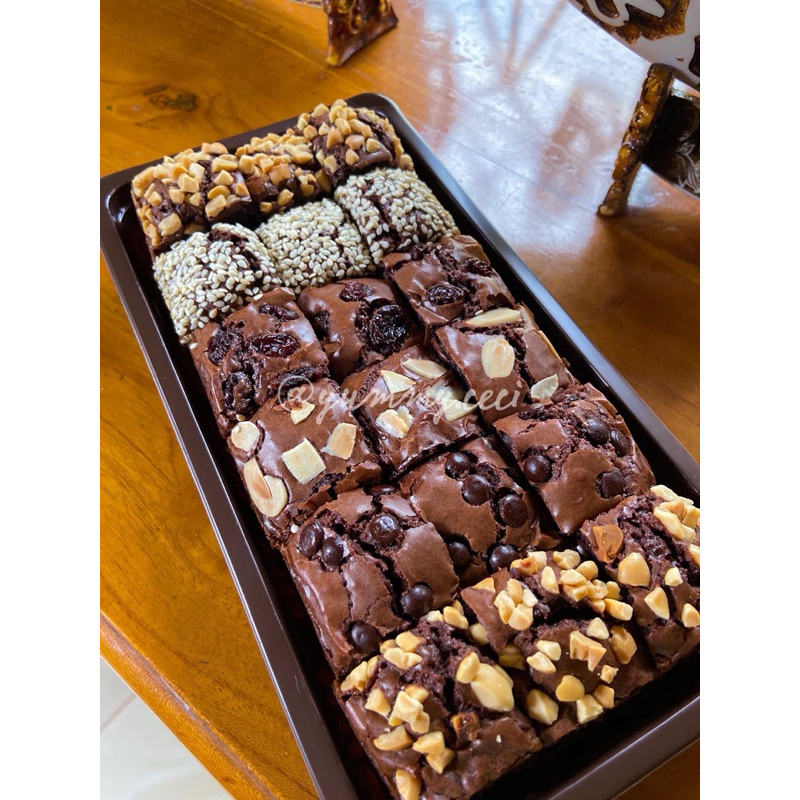 

Brownies Potong/Brownies Panggang/Fudgy Brownies/Shiny Brownies @yummy.ceci