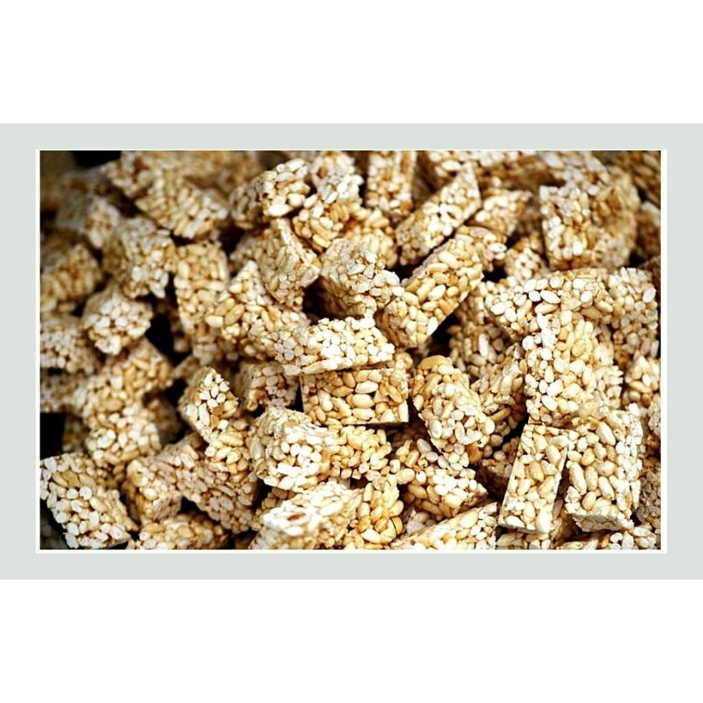 

SNACK JIPANG CEMILAN JIPANG MANIS 250 GRAM PASTI SNACK