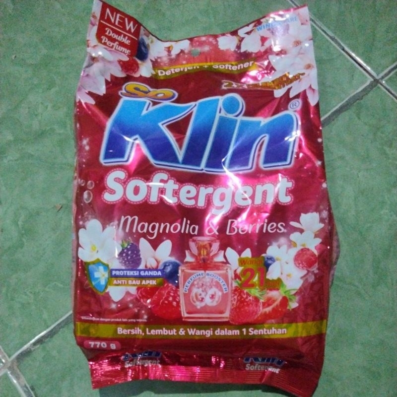Soklin softergent 720 gram / soklin softergent bubuk 720 gram