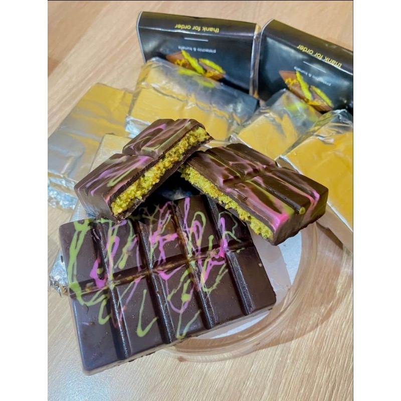 

Coklat Dubai Lisnur | Cemilan Manis Oleh Oleh Bandung