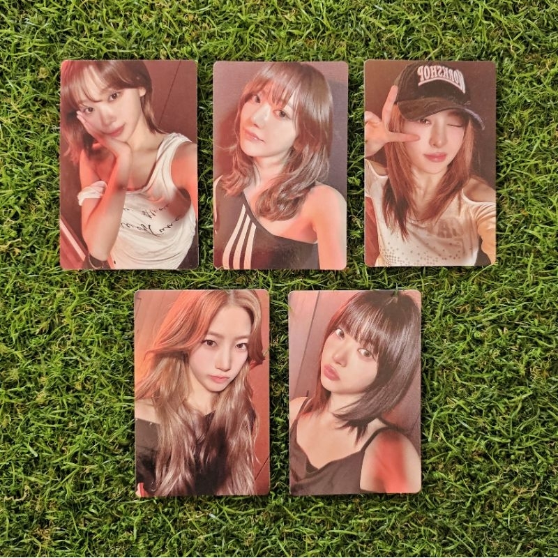 [READY STOCK] LE SSERAFIM HOT KPOPMERCH POB PHOTOCARD PC SAKURA CHAEWON YUNJIN KAZUHA EUNCHAE