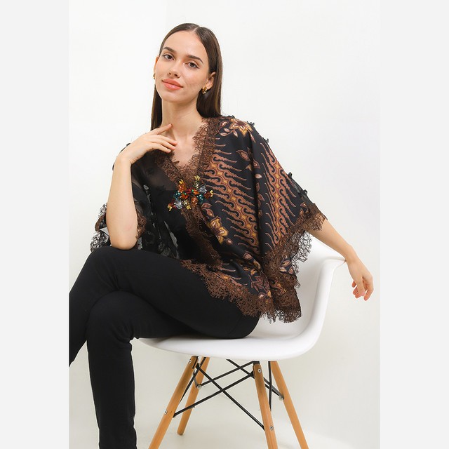 LUIRE by Raden Sirait Kebaya Reling Kom Batik Wanita