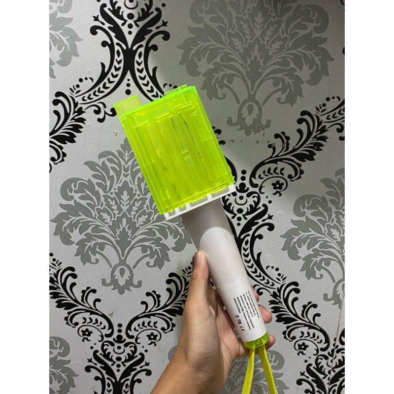 PRELOVED LIGHTSTICK NCT V 1