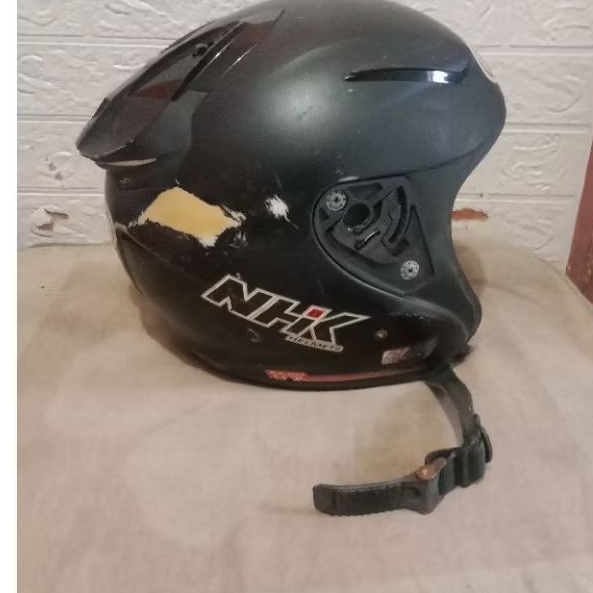 batok helm nhk r1. original /bekas