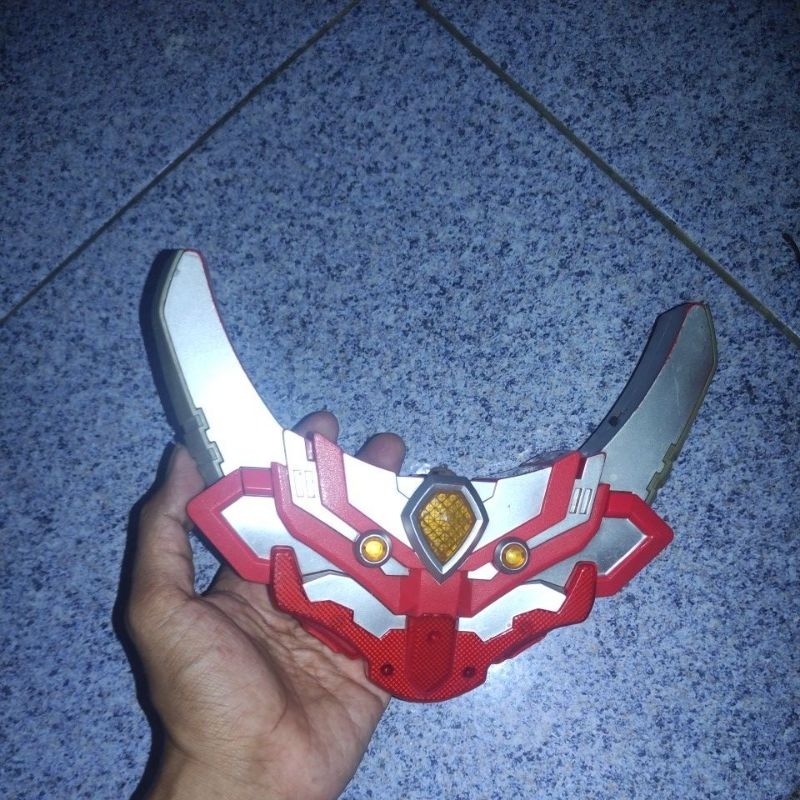 Auldey Armor Hero super flaring Blade