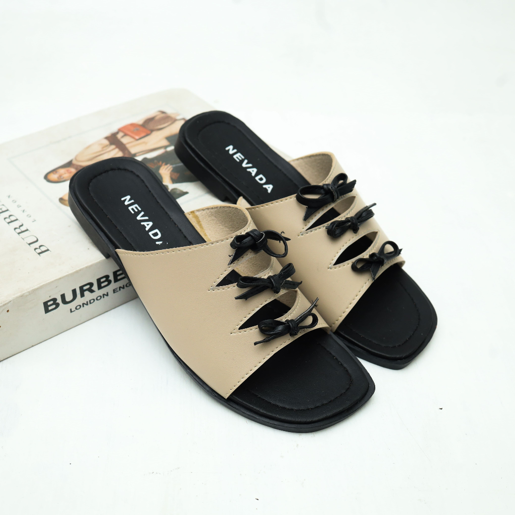 Sandal Selop Flat Cewek Tiga Pita Cream - Sandal Cewek - Sandal Viral Kekinian