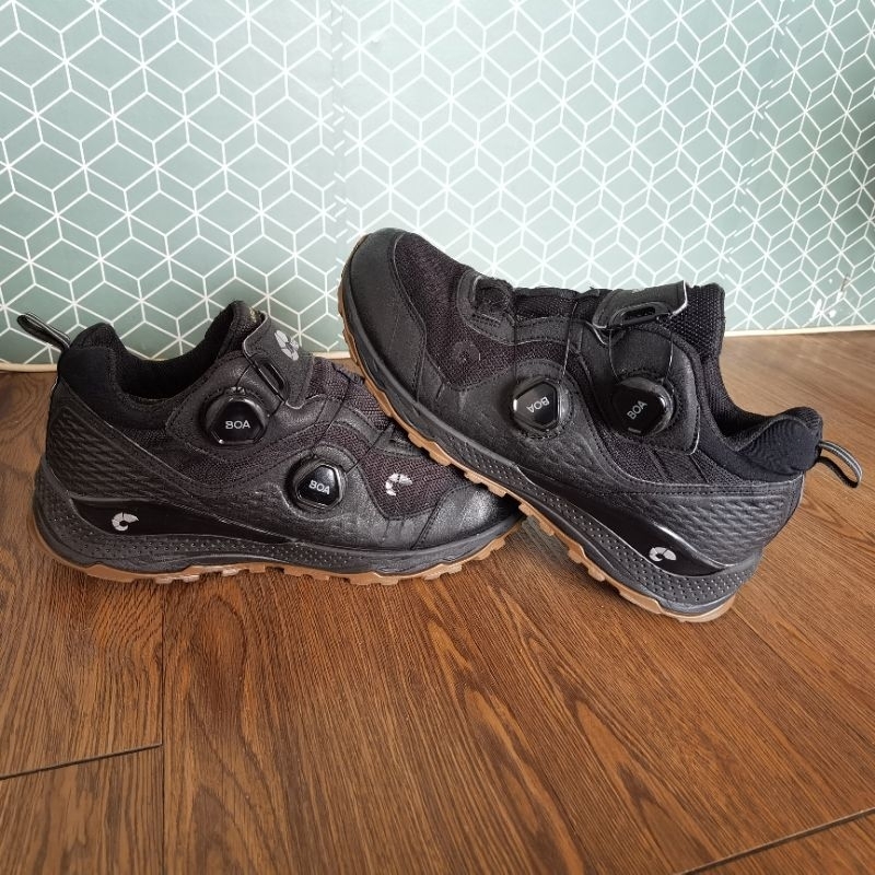 Sepatu Gunung Outdoor NEPA Double Boa System (42.5)