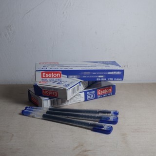 

Nerrd Pulpen Murah Eselon Gel Ink Pen 0,4mm