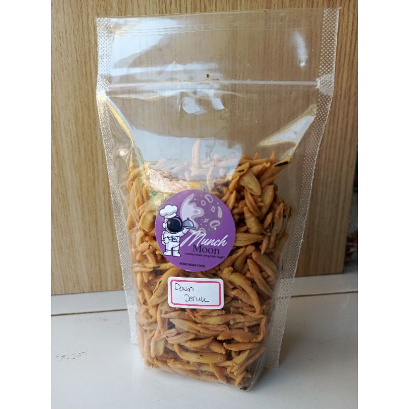 

KUE BAWANG GUNTING 280 gr - SNACK CAMILAN