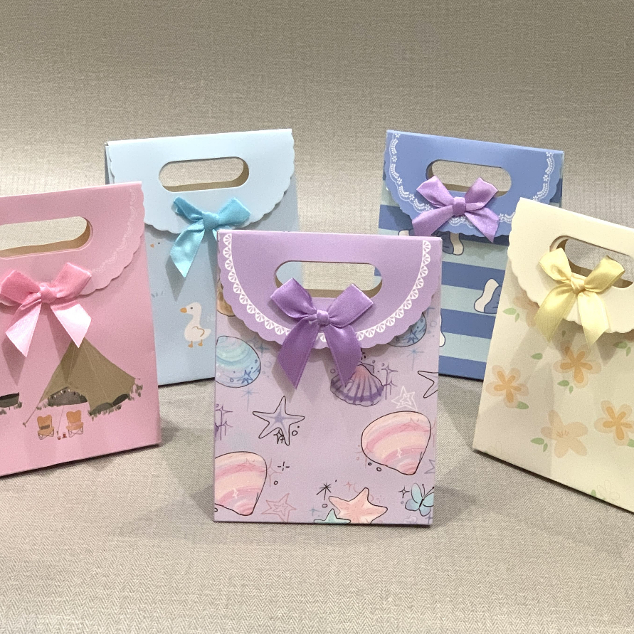 

Paperbag Pita Tutup XS