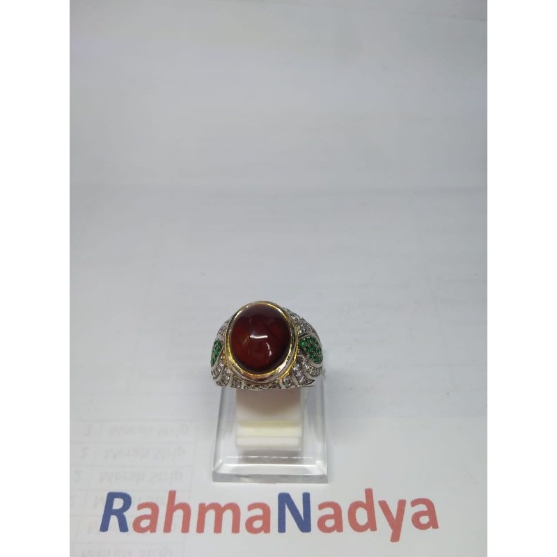 Cincin batu permata Red Garnet Black Mamba