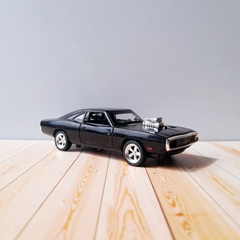Diecast Miniatur Mobilan Dodge charger 1:32