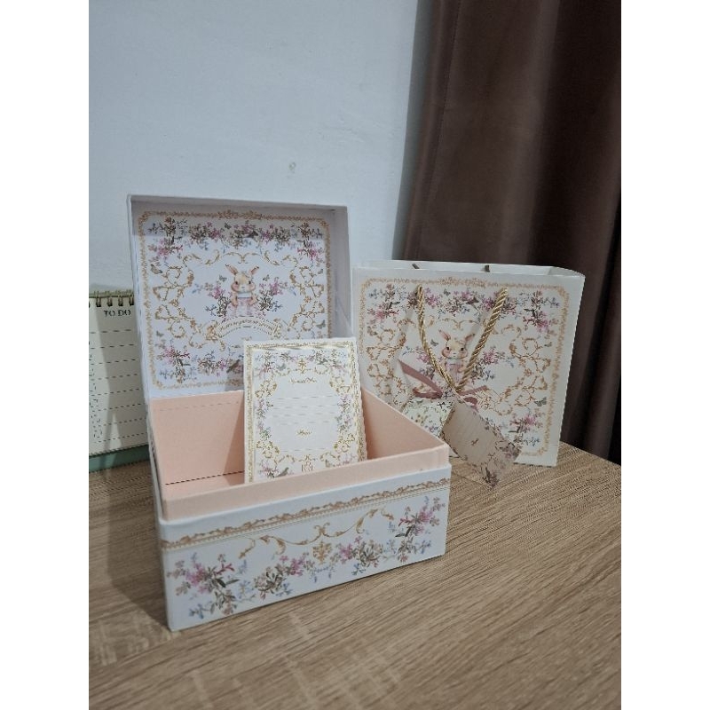

Gift Box Hampers Bunny