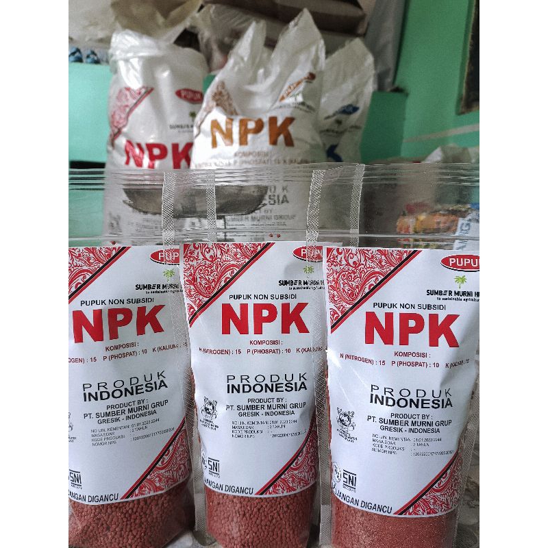 NPK 15-10-15 Merah