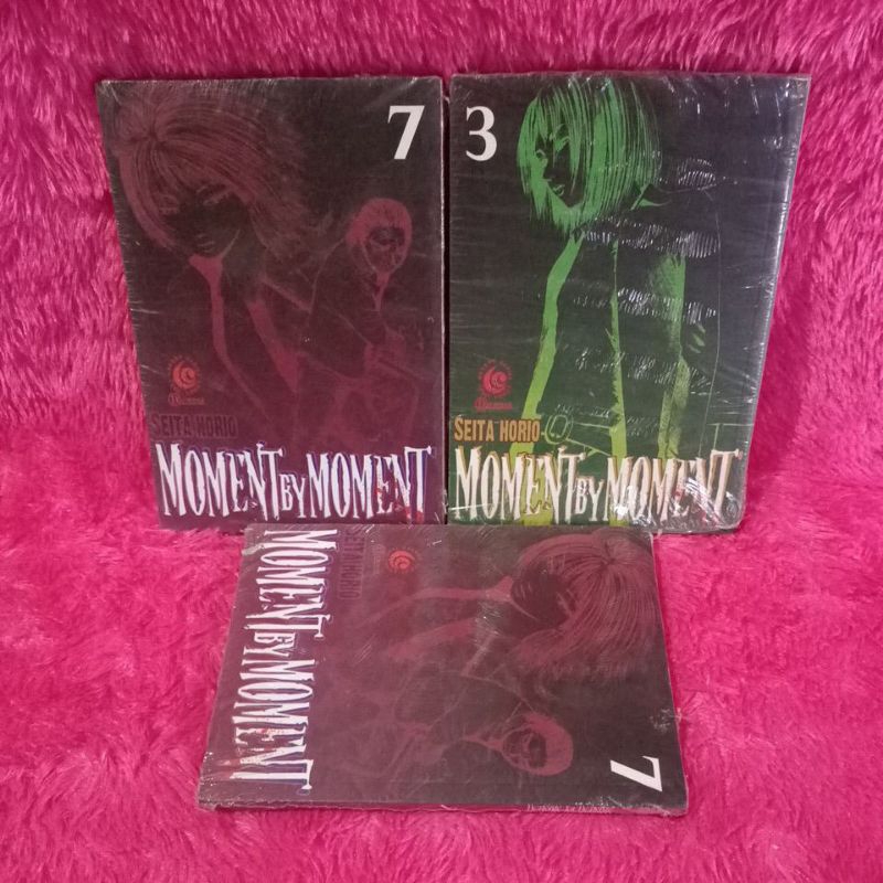 komik moment by moment