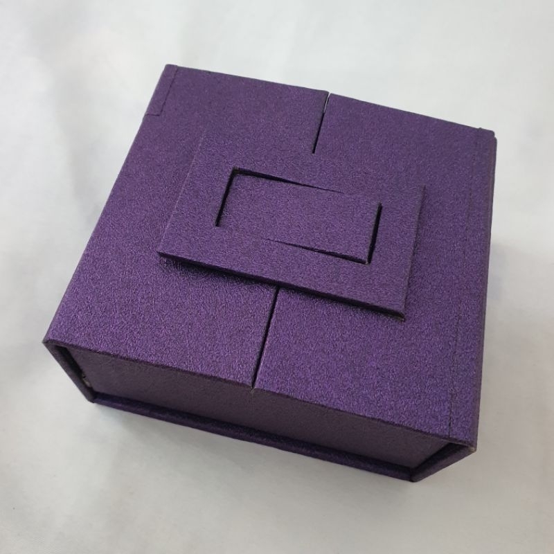 

hardbox aesthetic murah, kotak kado polos, gift box jam perhiasan ukuran 8x9x5cm