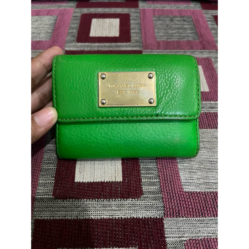 Preloved Dompet MK Green