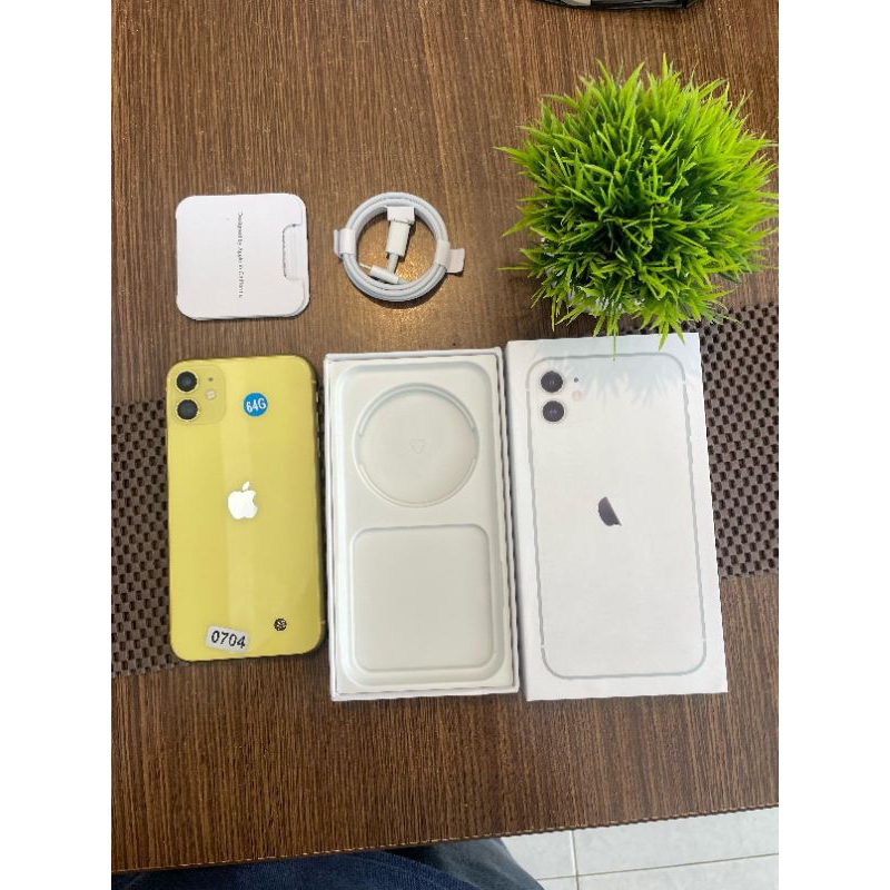 iphone 11 all operator 64 second like new
