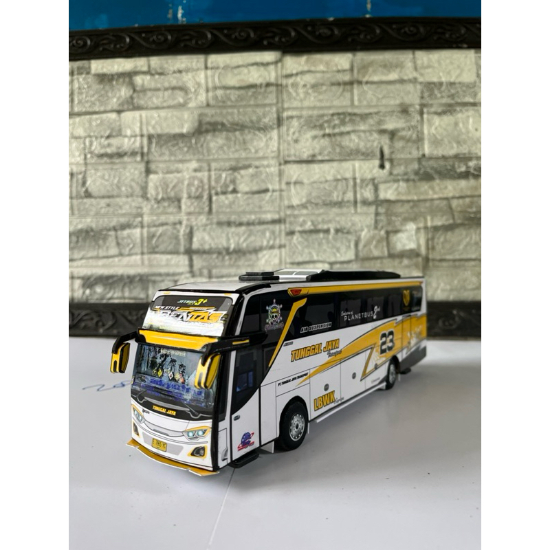 Miniatur Bus Bentas JB3 Tunggal Jaya Transport Set Lampu Mainan Pajangan