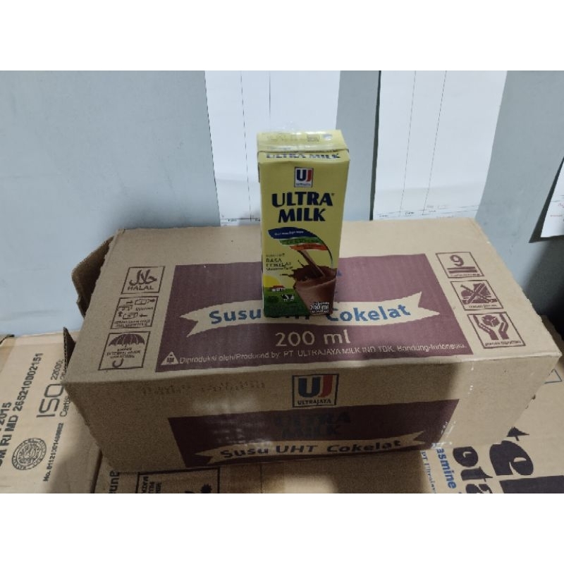 

Ultra milk susu Uht ultramilk 200ml | 1dus isi 24