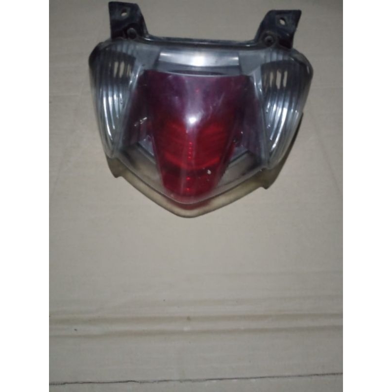 lampu,belakang/lampu,setop,YAMAHA,mio,j,seken,ori,masih,layak,pakai