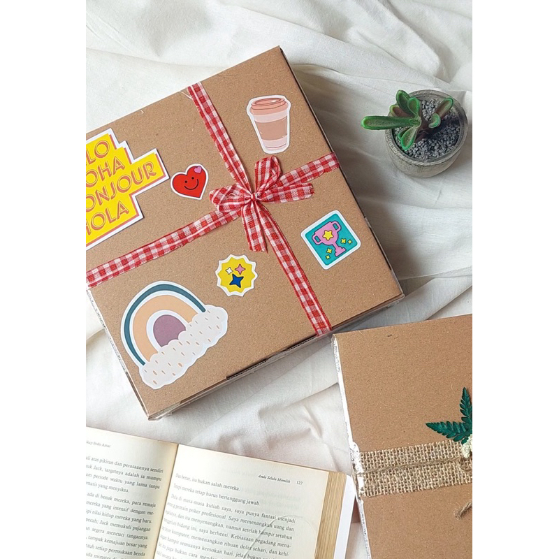 

Buket Kopi Isi 5 Bouquet Kado Wisuda Cowok Ulangtahun Sempro by Mocchiato