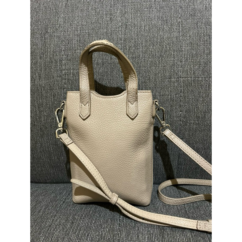 Tas Preloved Sling Hp Kulit Asli Della Stella