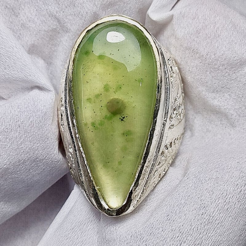 CINCIN NATURAL IDOCRASE SUNGAI DAREH PUCUK PISANG KODE 03320