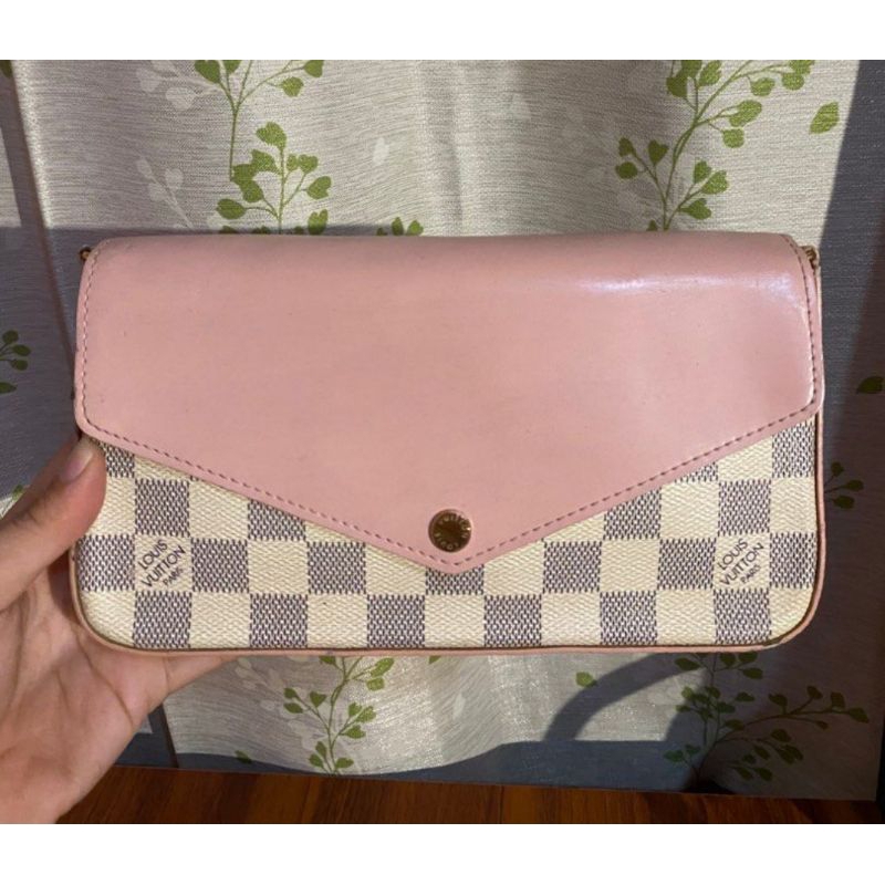 LV Pochette Azure 2017 Preloved