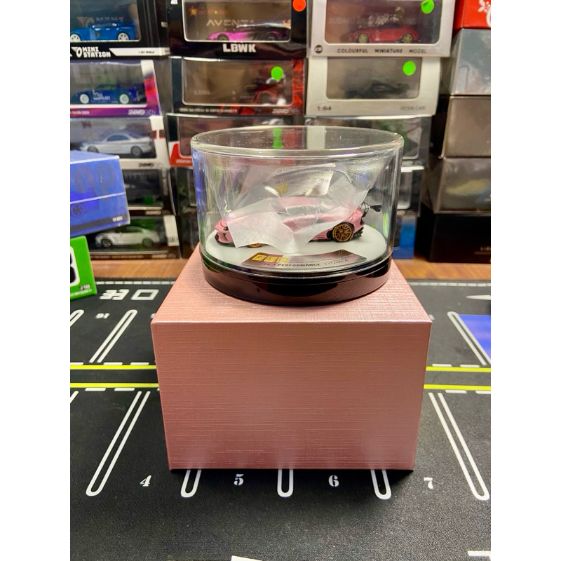 PGM 1/64 Lamborghini Aventador LP700-4 LBWK Pink Fully