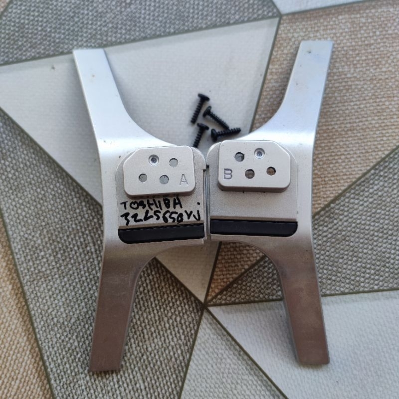 stand kaki led tv toshiba 32L5650VJ