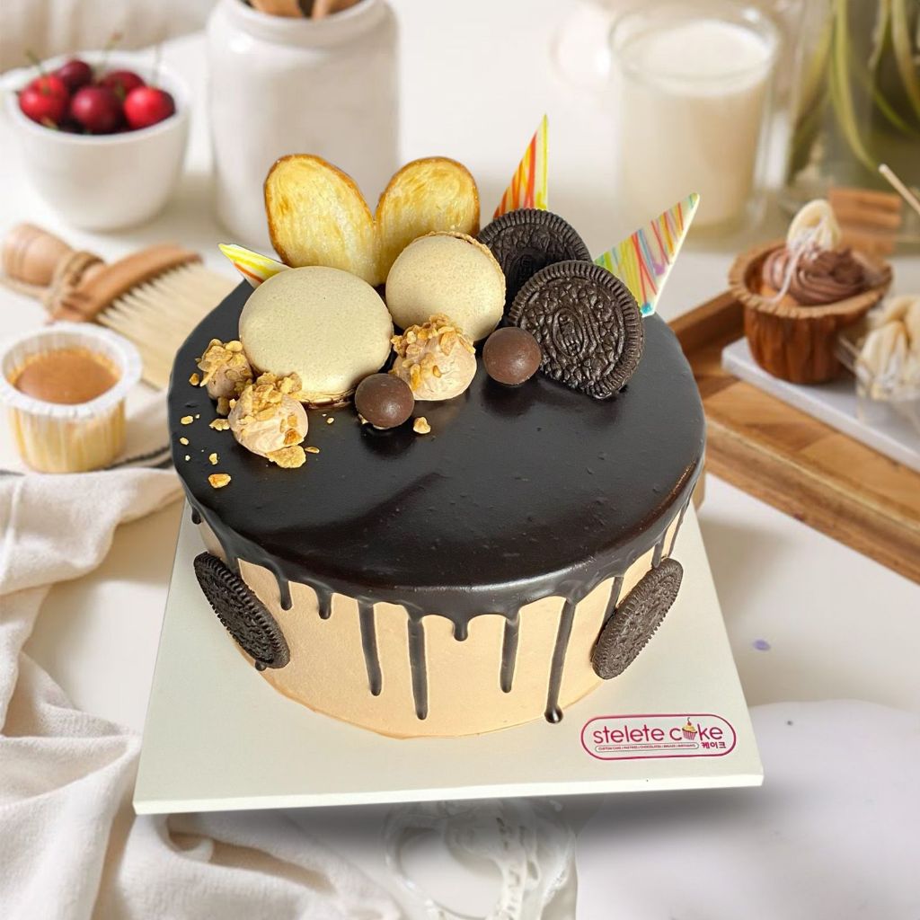 

Cake Ovomaltine/Kue ulang Tahun/Birthday Cake/Kue Promo