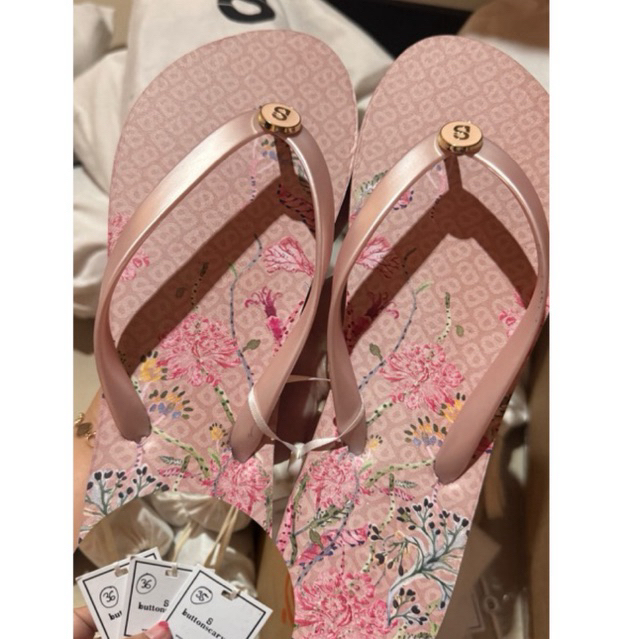 SANDAL SIGNATURE TAPIS PLATFORM BUTTONSCARVES MISOOL FLIP FLOP PINK NEW BUKAN BEKAS SECOND PRELOVED 