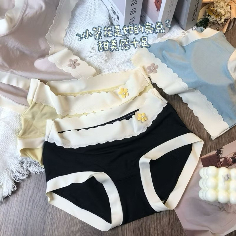 Crystal Celana Dalam Wanita Bahan Spandek / Cancut CD Wanita CD-E25