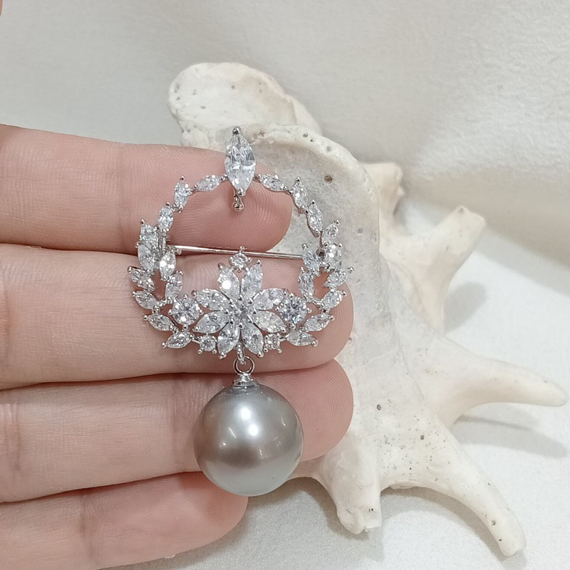 Bros mutiara air laut