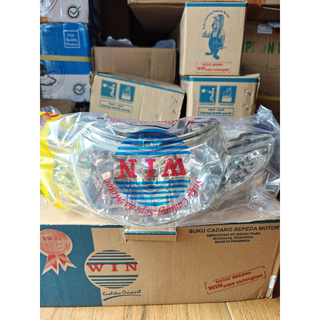 LAMPU DEPAN HONDA SUPRA FIT 2005 / REFLEKTOR SUPRA FIT 2005 MERK WIN