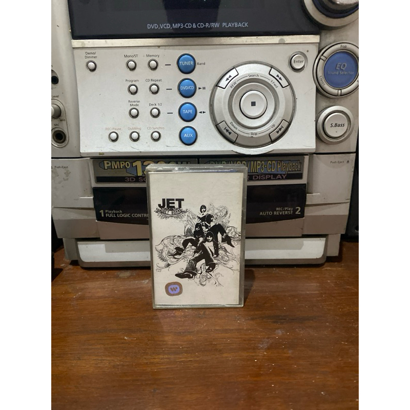 Kaset Jet Album Get Born