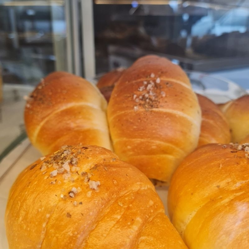 

Korean Salt Bread Rosemary Midnight Baker