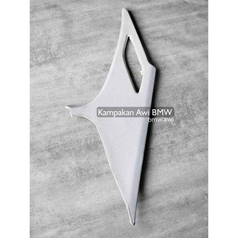 Pilar C Belakang Kanan BMW E39 Original