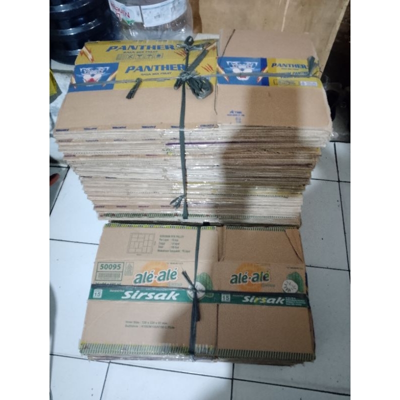 

kardus bekas ale-ale,panter dll grade A ukuran 33x23x10 cm